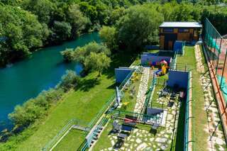 Отель Hotel RIO VERDE Подгорица Семейный номер с террасой-1